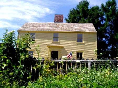 One of more than 2 dozen historic houses at Strawbery Banke / SeacoastNH.com