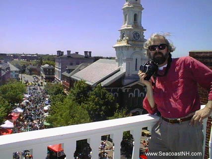 Photographer Ralph Morang gets the drop on Market Suqare Day in the 1990s / Phot by SeacoastNH.com