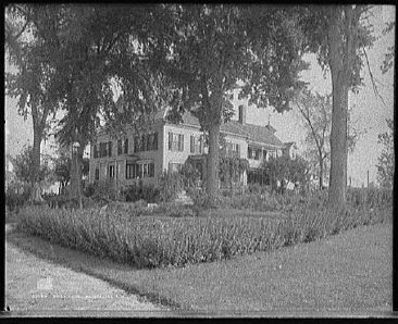 John Stark House in Manchester, NH  from 1908 photo. (Library of Congress American Memories Collection) 