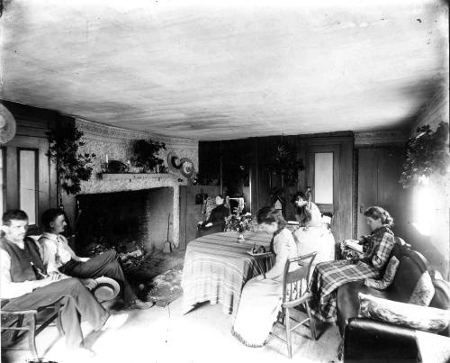 Inside Portsmouth area home (c) Strawbery Banke Archive