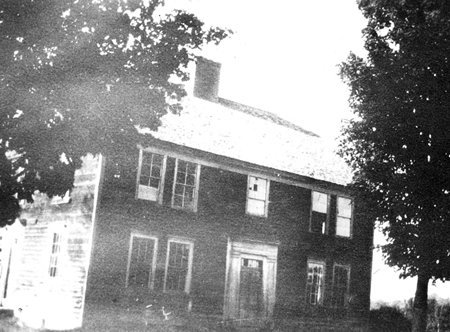 Historic House (c) Henniker Historical 