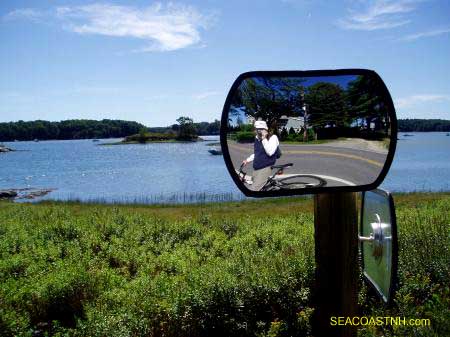 Drieway mirrors across from Kittery Yacht Club offer scenic Little Harbor view/ SeacoastNH.com