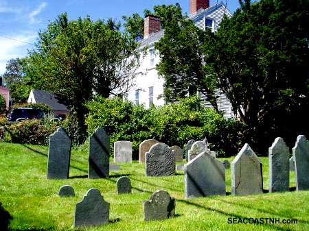 A small colonial cemetery sits in the center of New Castle, NMH / SeacoastNH.com