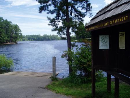 Willand Pond small boat launch / SeacoastNH.com